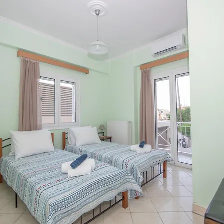 Coconut Tree House With Port View Апартаменты Закинтос
