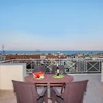 Coconut Tree House With Port View