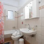 Coconut Tree House With Port View Apartment