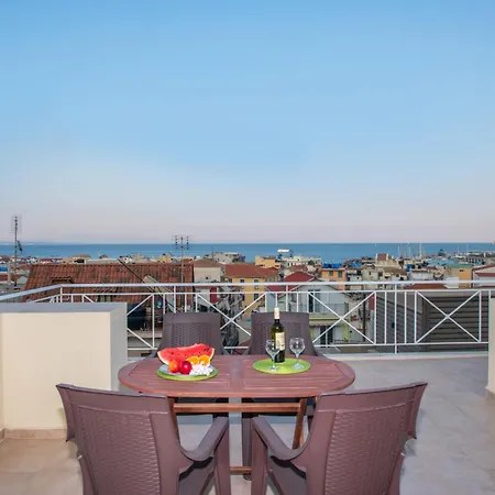 Coconut Tree House With Port View