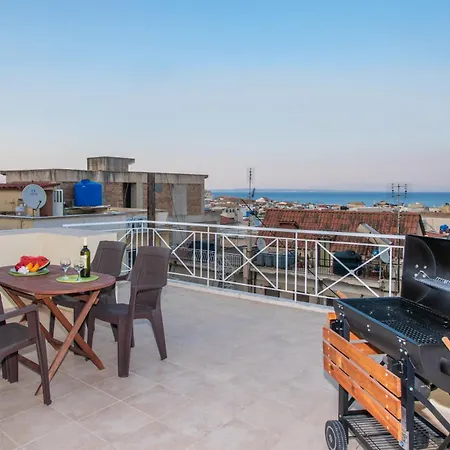 Coconut Tree House With Port View Appartement *