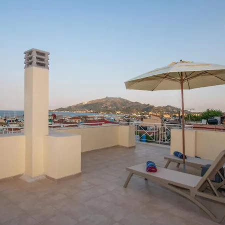 Coconut Tree House With Port View