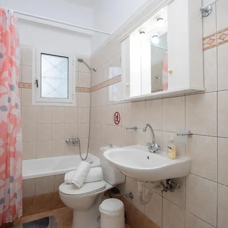 Coconut Tree House With Port View דירה