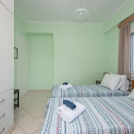 Апартаменты Coconut Tree House With Port View Закинтос