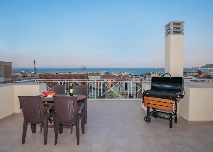 Coconut Tree House With Port View شقة