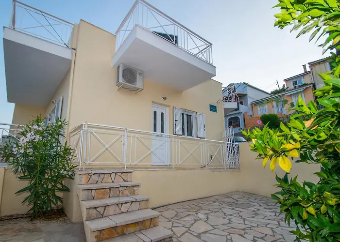 Coconut Tree House With Port View مدينة زاكينثوس