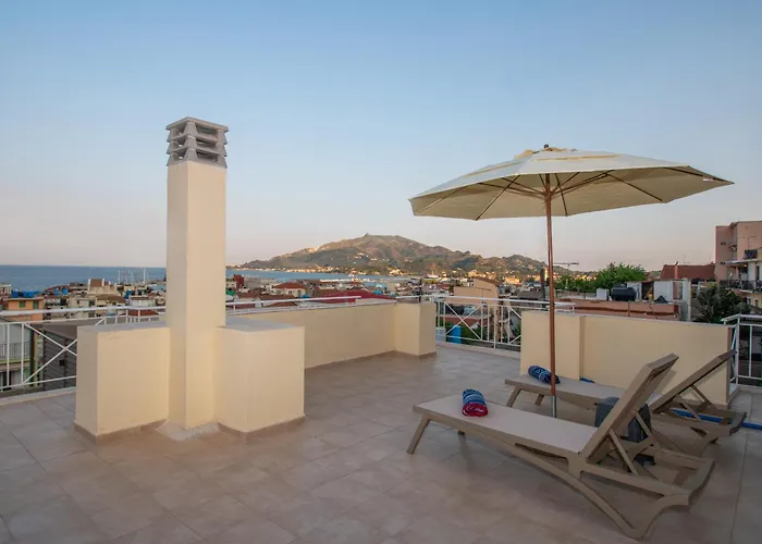 Coconut Tree House With Port View